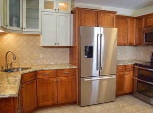 9 Racine Rd APT 102, Milton, VT 05468