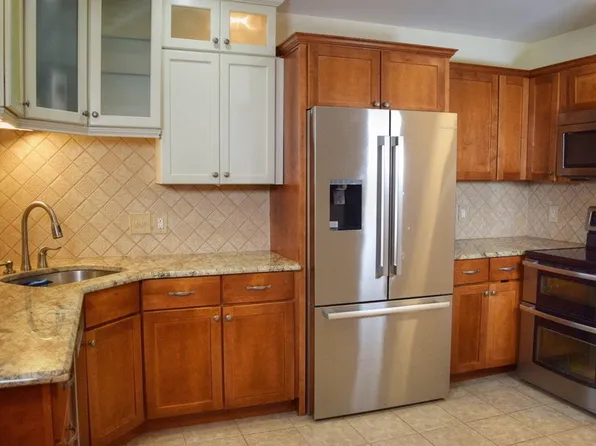 9 Racine Road #102, Milton, VT 05468