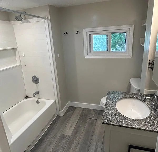 58 Norman St — Photo 17