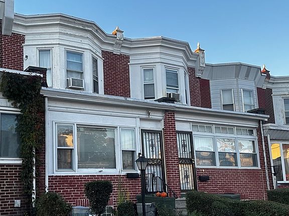 2nd image of 1976 W Spencer Ave