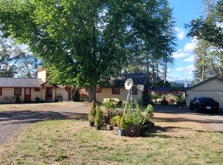 1501 Hammel Rd, Eagle Pt, OR 97524