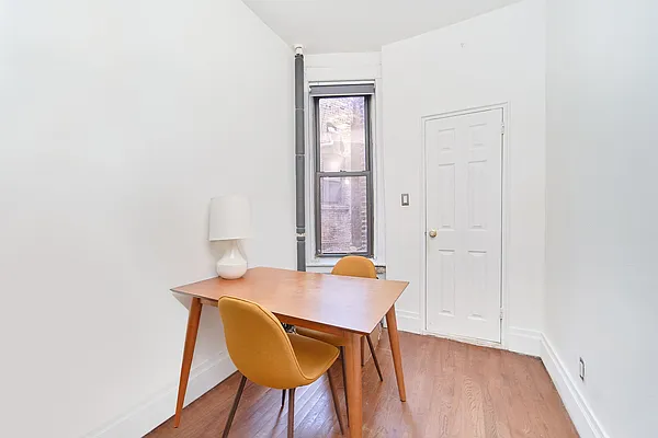 Rented by Living New York | media 40