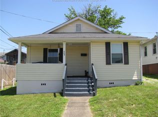 405 4th St, Nitro, WV 25143