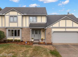 23935 Drake Rd, Farmington, MI 48335