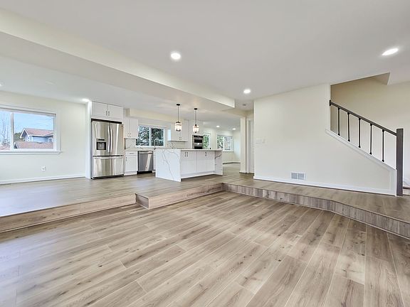 4th image of 12424 NE 169th St