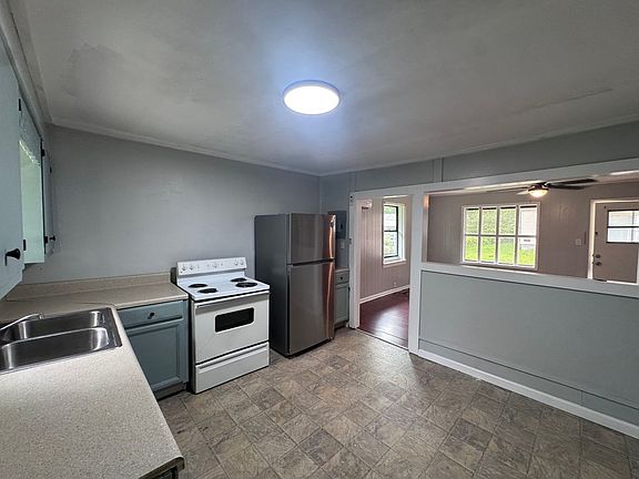 5th image of 4924 Saks Rd APT D