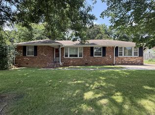 7620 Charlotte Dr SW, Huntsville, AL 35802