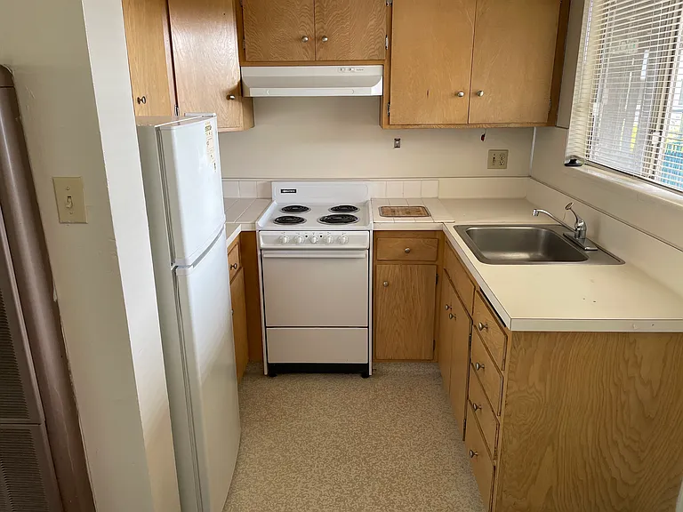 2033 Haste Street — Photo 15