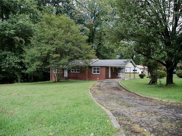 6801 University Pkwy, Rural Hall, NC 27045