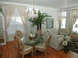 Formal Dining/Living Rm