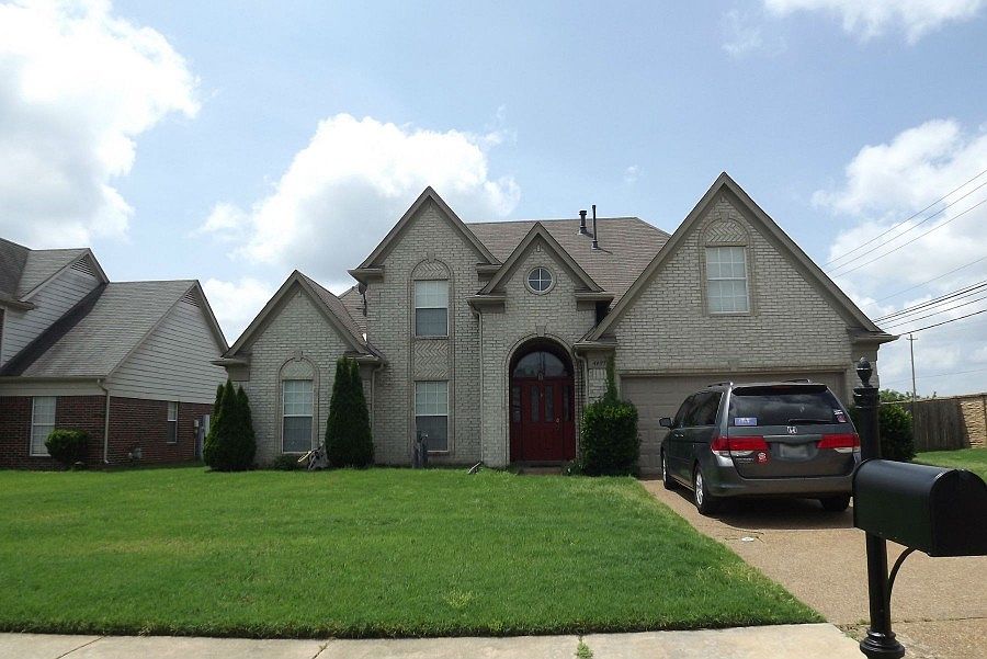 1st image of 4695 Wemberley Dr