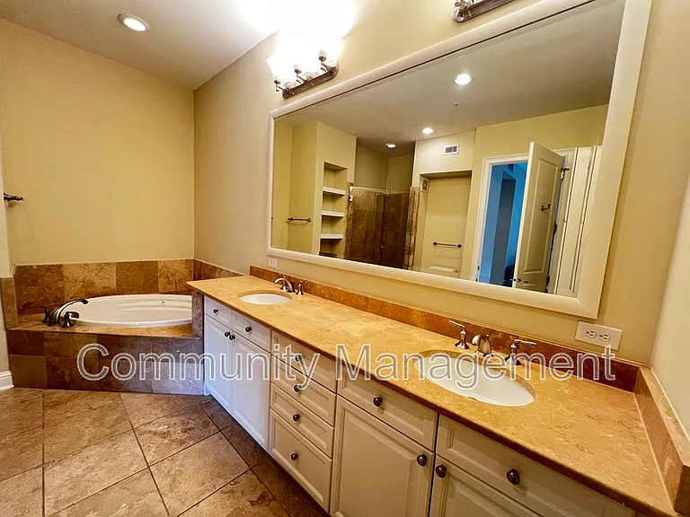 998 Stanford Ave #518 — Photo 10