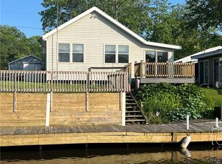 26 Ross Park Dr, Sandy Creek, NY 13145