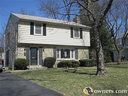 1st image of 222 W Riverglen Dr