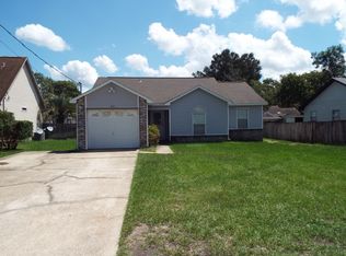 316 Green Oak Ln, Crestview, FL 32539