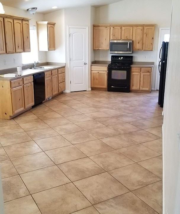 1st image of 48 E Blair Way