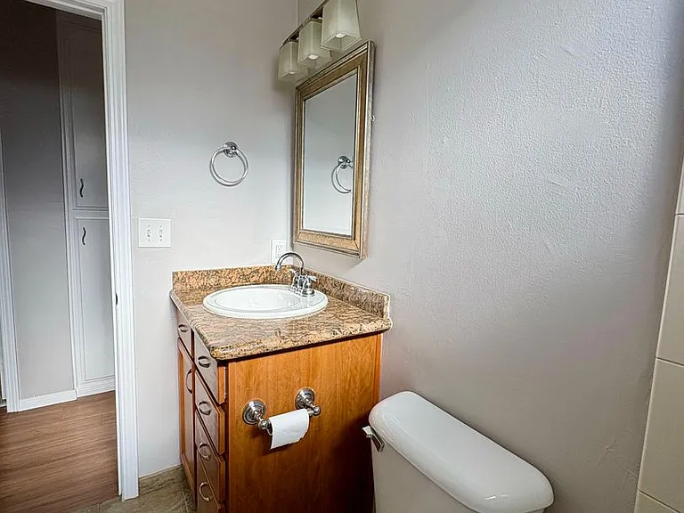 3686 3rd Ave #8 — Photo 30