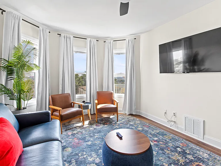 31 Juliette St #2 — Photo 3