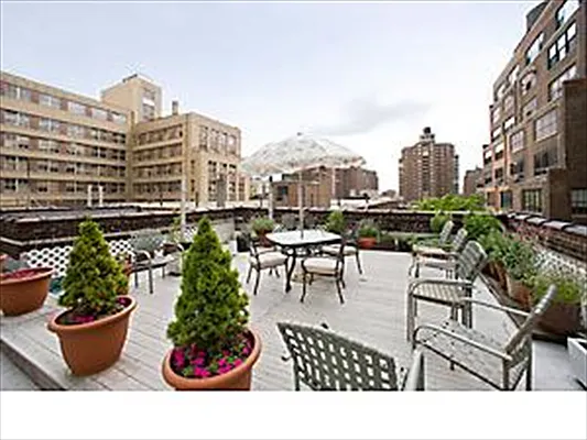 Sold by Corcoran | media 6