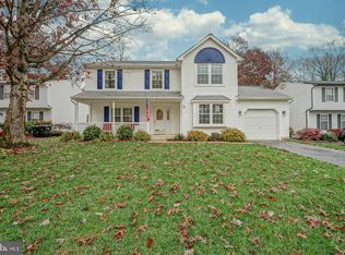 31 Gerry Ln, Sicklerville, NJ 08081