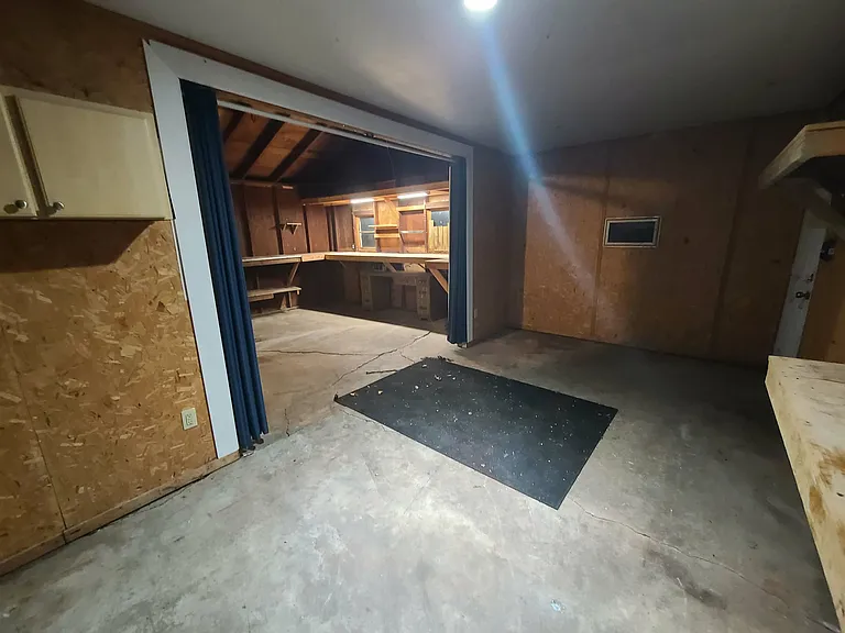 2101 Pickett St — Photo 32