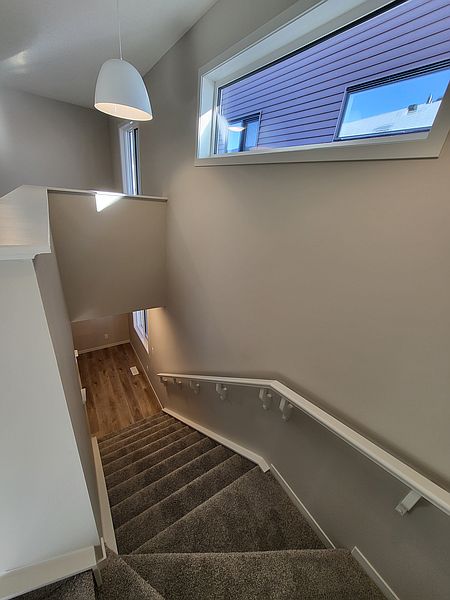 Calgary House for rent - 4 Bedrooms — photo 12
