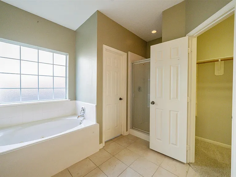 8811 Sun Haven Ln — Photo 21