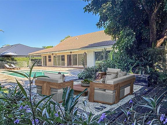 3rd image of 10134 Boca Woods Ln