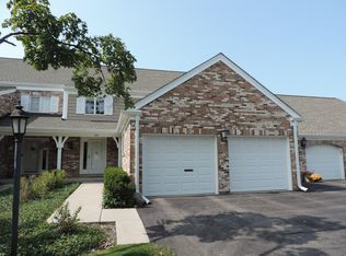 1540 Shire Cir #115, Inverness, IL 60067