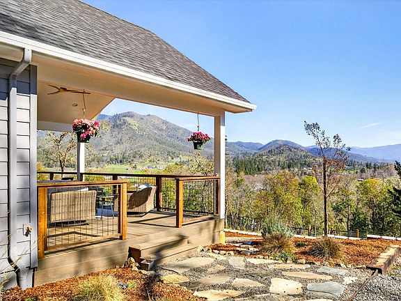 4th image of 145 Lomas Rd