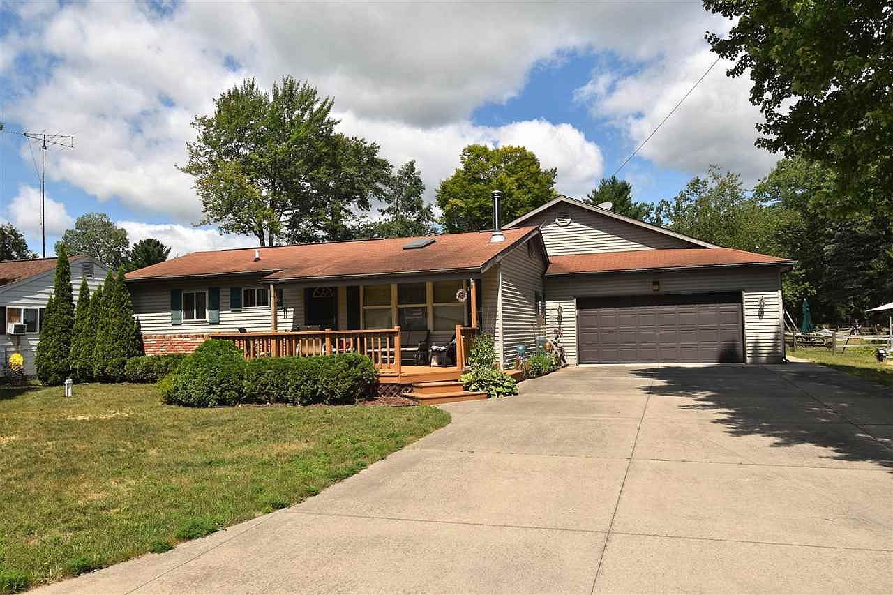 120 Beechwood Ave, Houghton Lake, MI 48629 | Zillow