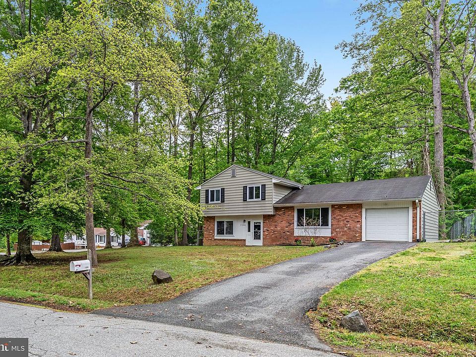 1st image of 11000 Meadowlark Ln