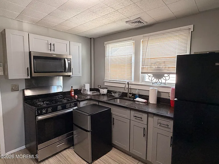 1710 B St #BACK HOUSE — Photo 8