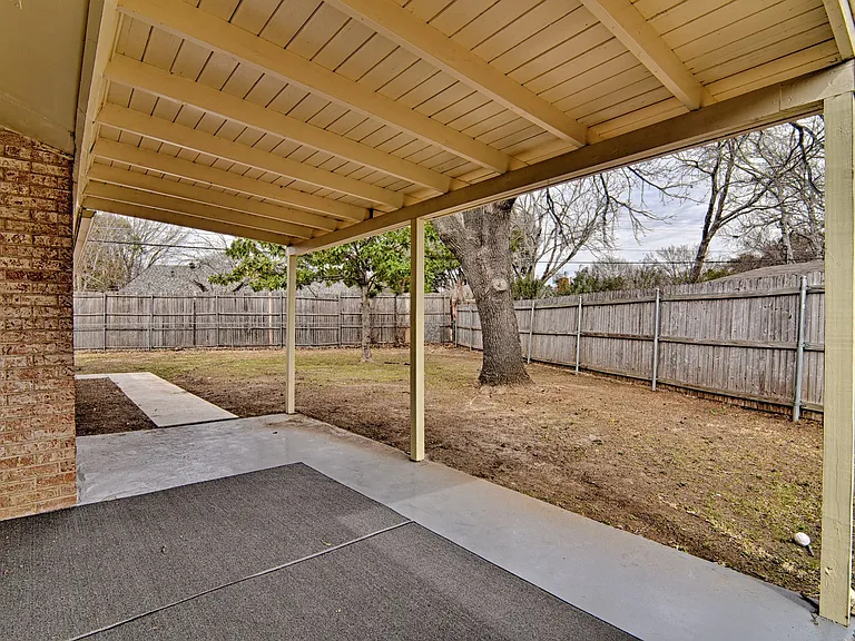 7233 Overhill Rd — Photo 29