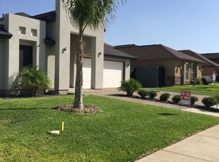 219 Bluff Oak Dr, Laredo, TX 78045