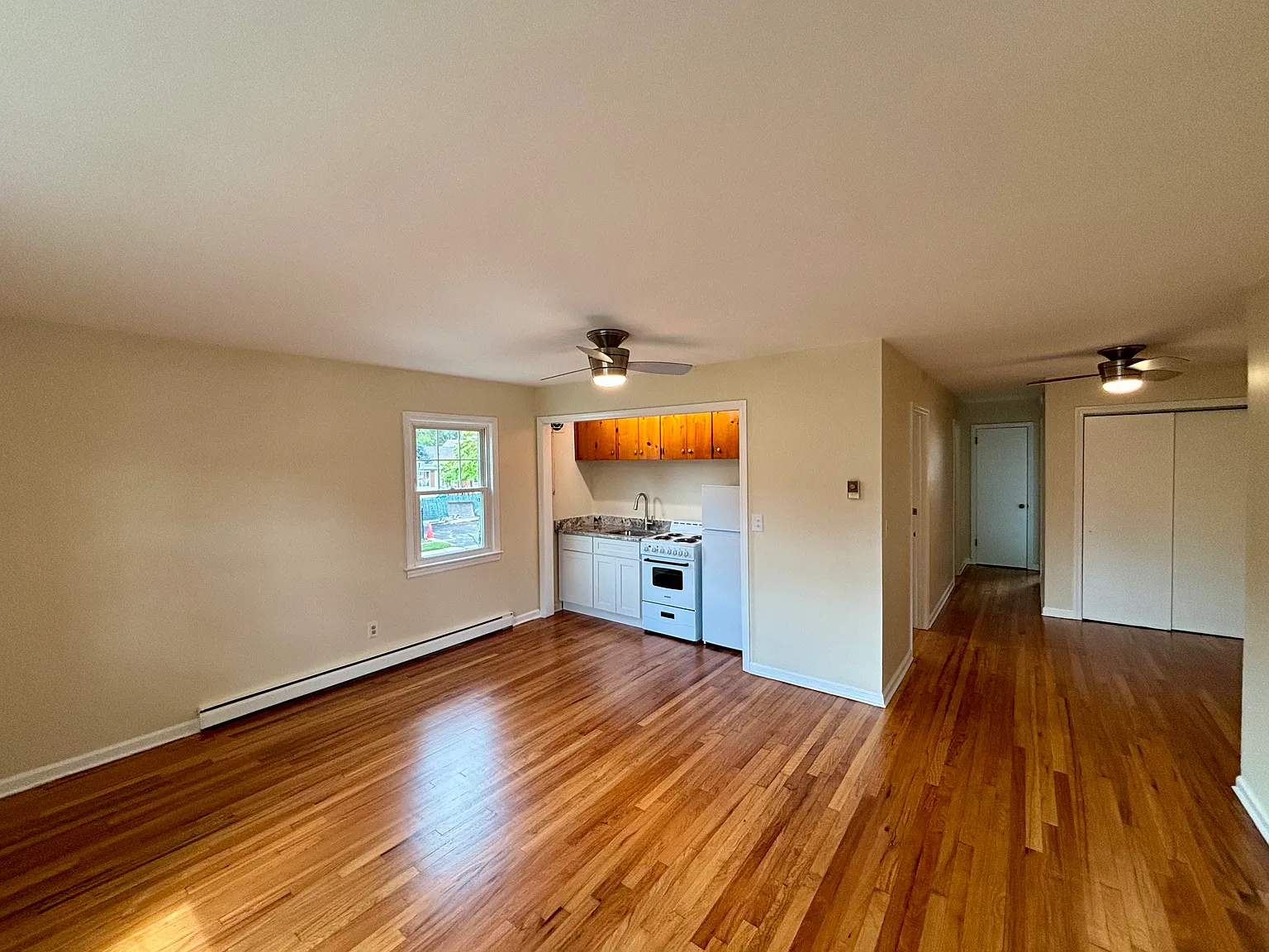 2 bed, $2,400 — Photo 4