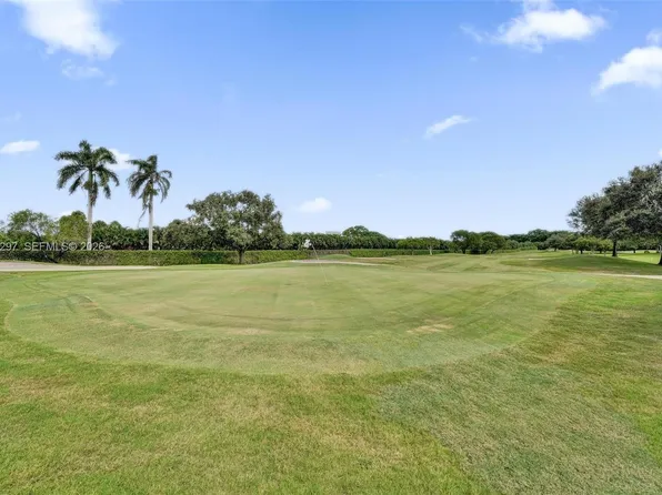 1502 Whitehall Dr APT 205, Davie, FL 33324