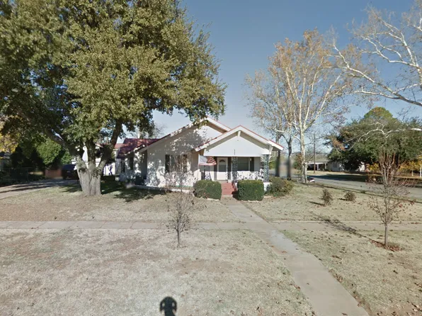 323 East 6th Street, 323 E 6th St, Burkburnett, TX 76354