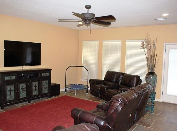 2nd image of 5912 Pedernales Dr