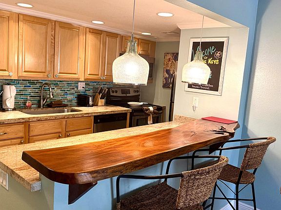 4th image of 88500 Overseas Hwy APT 108