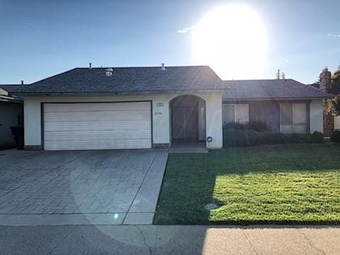 1st image of 2770 Londonderry Dr