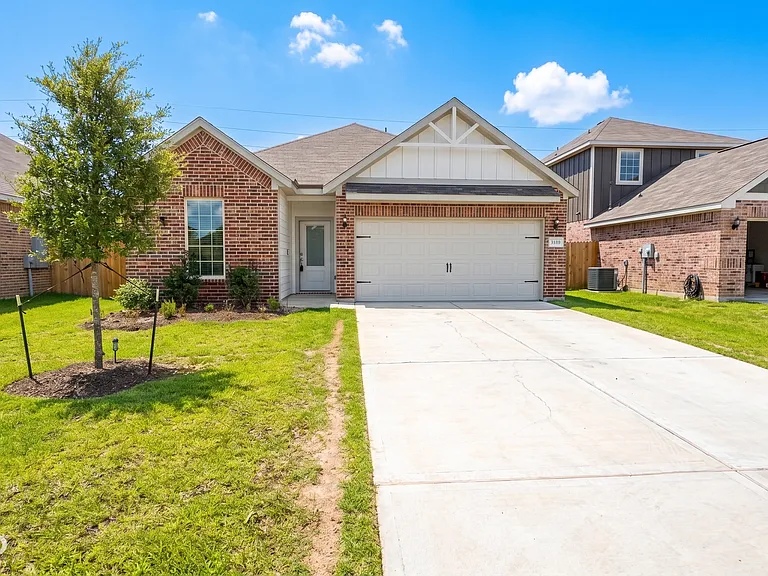 432 Beechwood Hacienda Dr — Photo 1