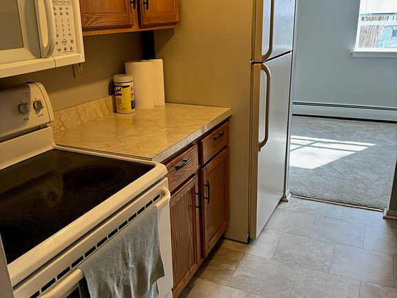 3rd image of 280 Bridgewater Rd APT C7