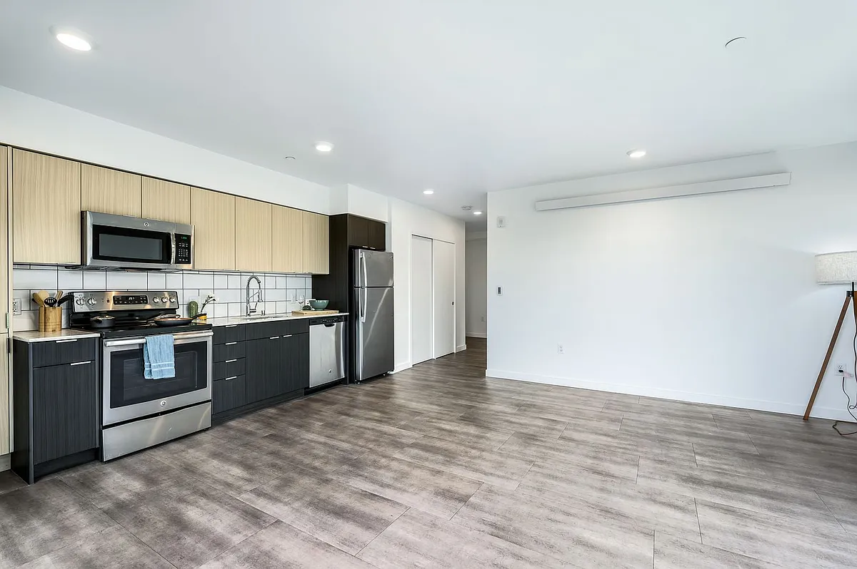 Floor plan 504