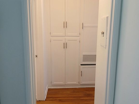 3rd image of 7460 Hollywood Blvd APT 3