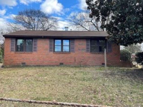 2300 Redwood Ave