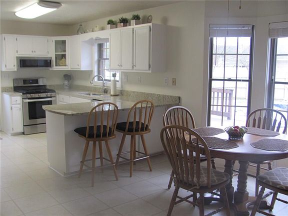 4th image of 622 Oakridge Ct