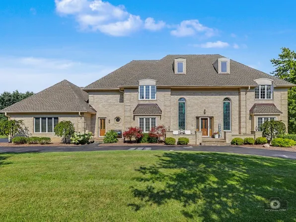 7 Paddock, Lemont, IL 60439