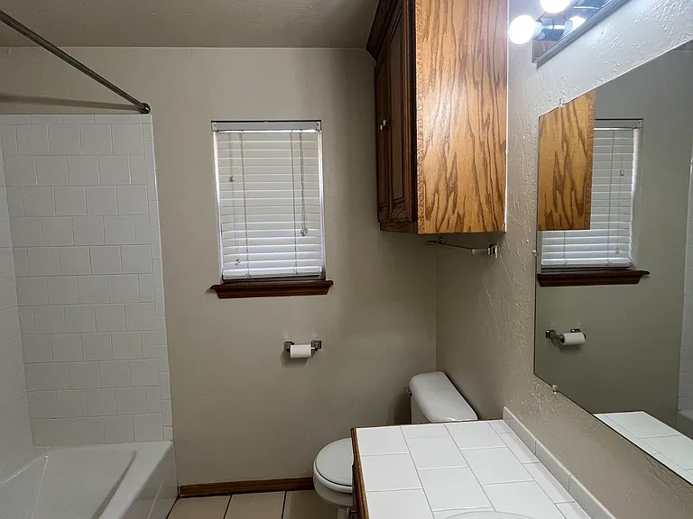 11024 SW 6th St — Photo 11