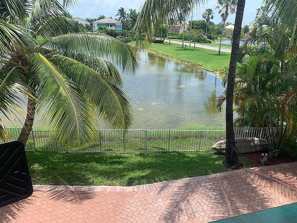2nd image of 7141 NW 109th Pl